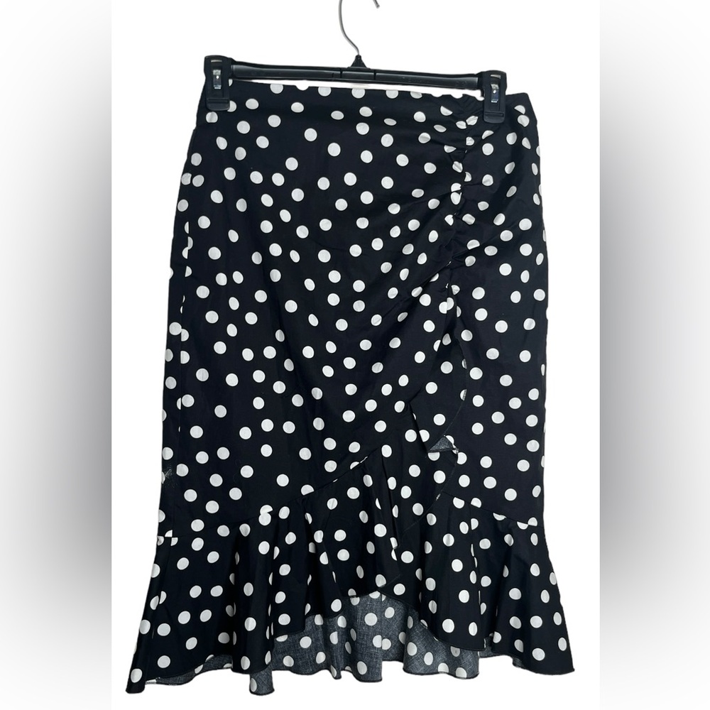 White House Black Market Polka Dot Skirt with wrap detail on front Size 8 - Picture 7 of 9